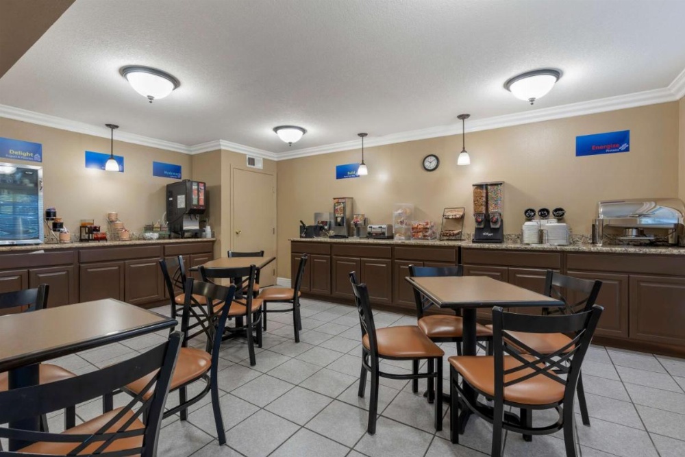 Best Western Colonial Inn Image 10