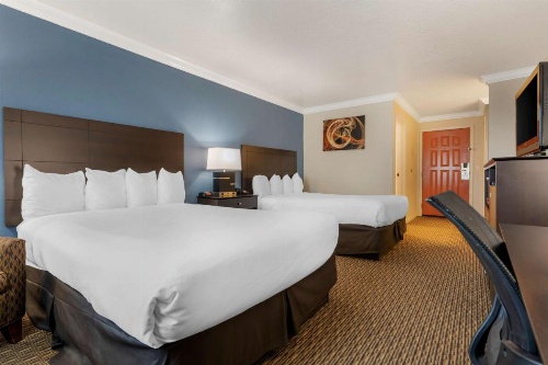 Best Western Colonial Inn image 19
