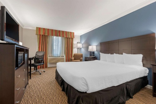 Best Western Colonial Inn image 23