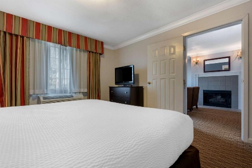Best Western Colonial Inn image 26