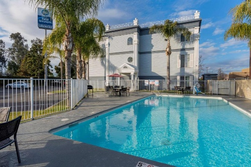Best Western Colonial Inn image 6