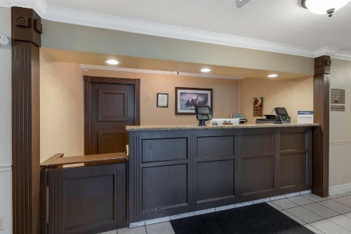 Best Western Colonial Inn image 7