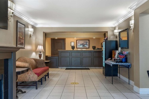 Best Western Colonial Inn image 8